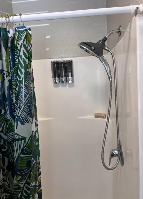 Unit C - Sandy Toes Getaway In Kona Kailua-Kona Exterior photo